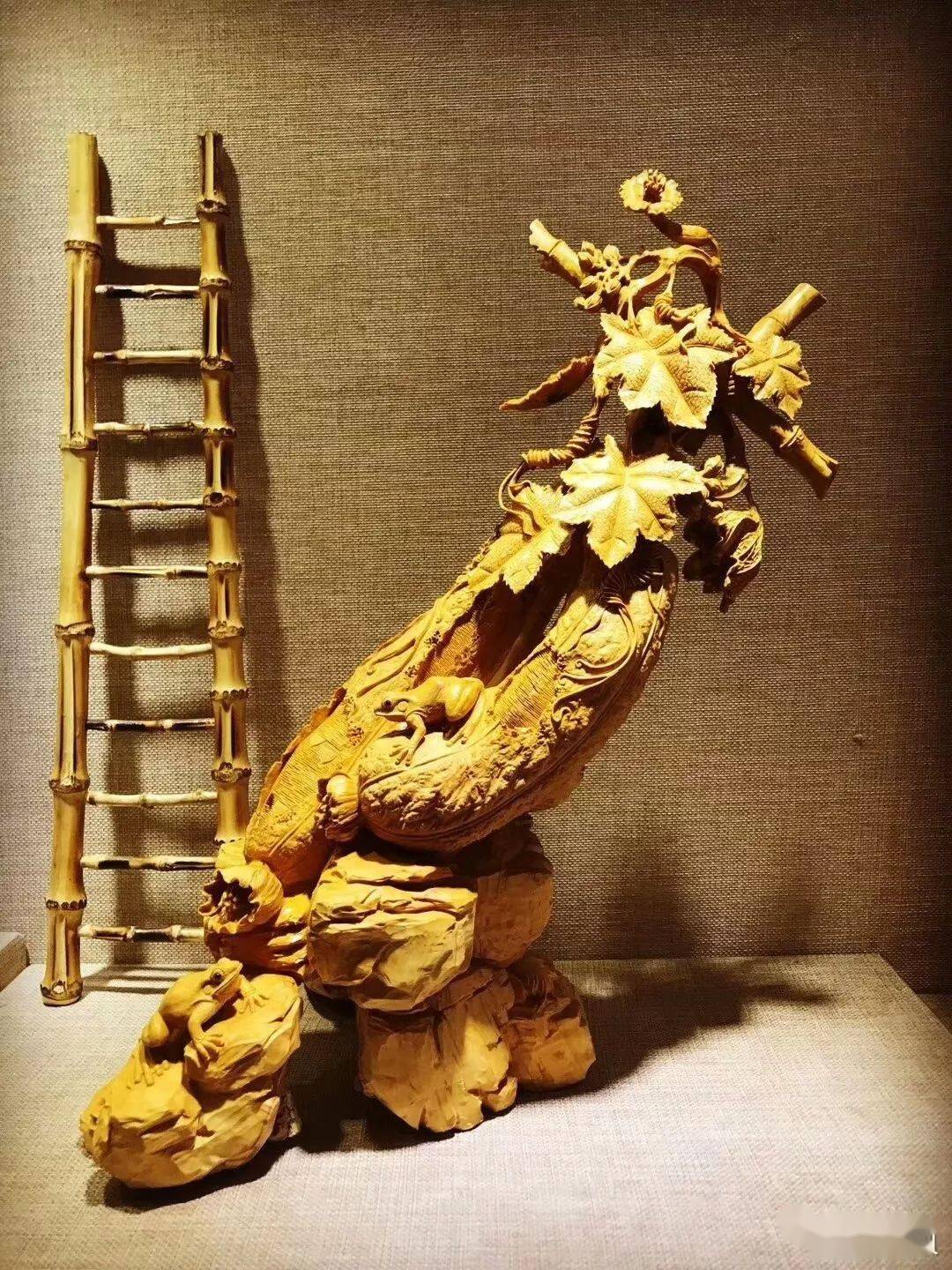 突破传统的黄杨木雕,凸显强烈的艺术效果!