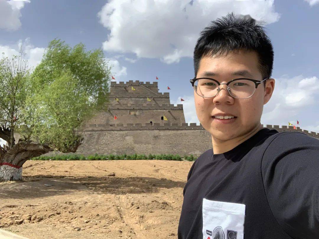 高维聪最具影响力奖东航技术首届微视频评选大赛荣获2020年度《夜空中