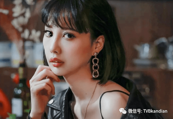 香港女歌手李明蔚图片