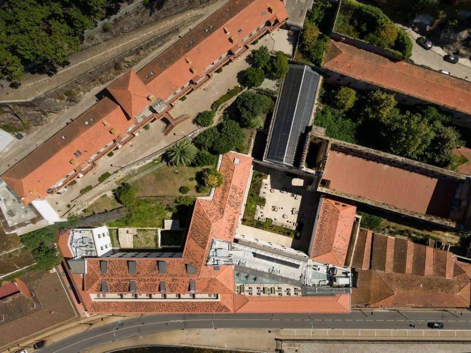 可持续的创新 - Neya Porto酒店 / PK Arquitetos + Colectivo ODD