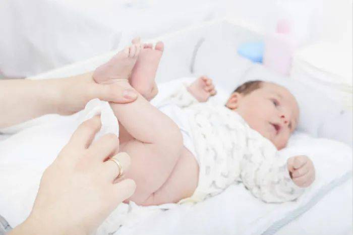 【婴幼儿外阴炎】婴幼儿外阴炎怎么办_如何治疗婴幼儿外阴炎