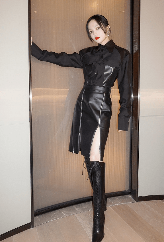 张韶涵的时尚感好吸睛!小香风和暗黑系列都游刃有余,高级又潮酷