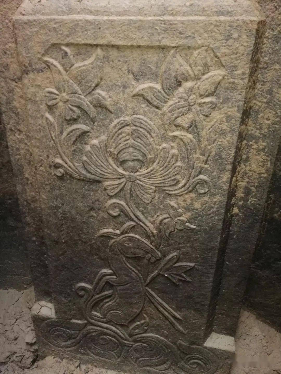 看区县铜梁蒲吕街道发现一对宋代合葬墓