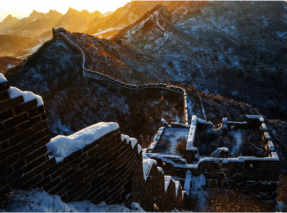 春节活动在烽火台舞龙山林间吃火锅专属大冰面拉冰车咯