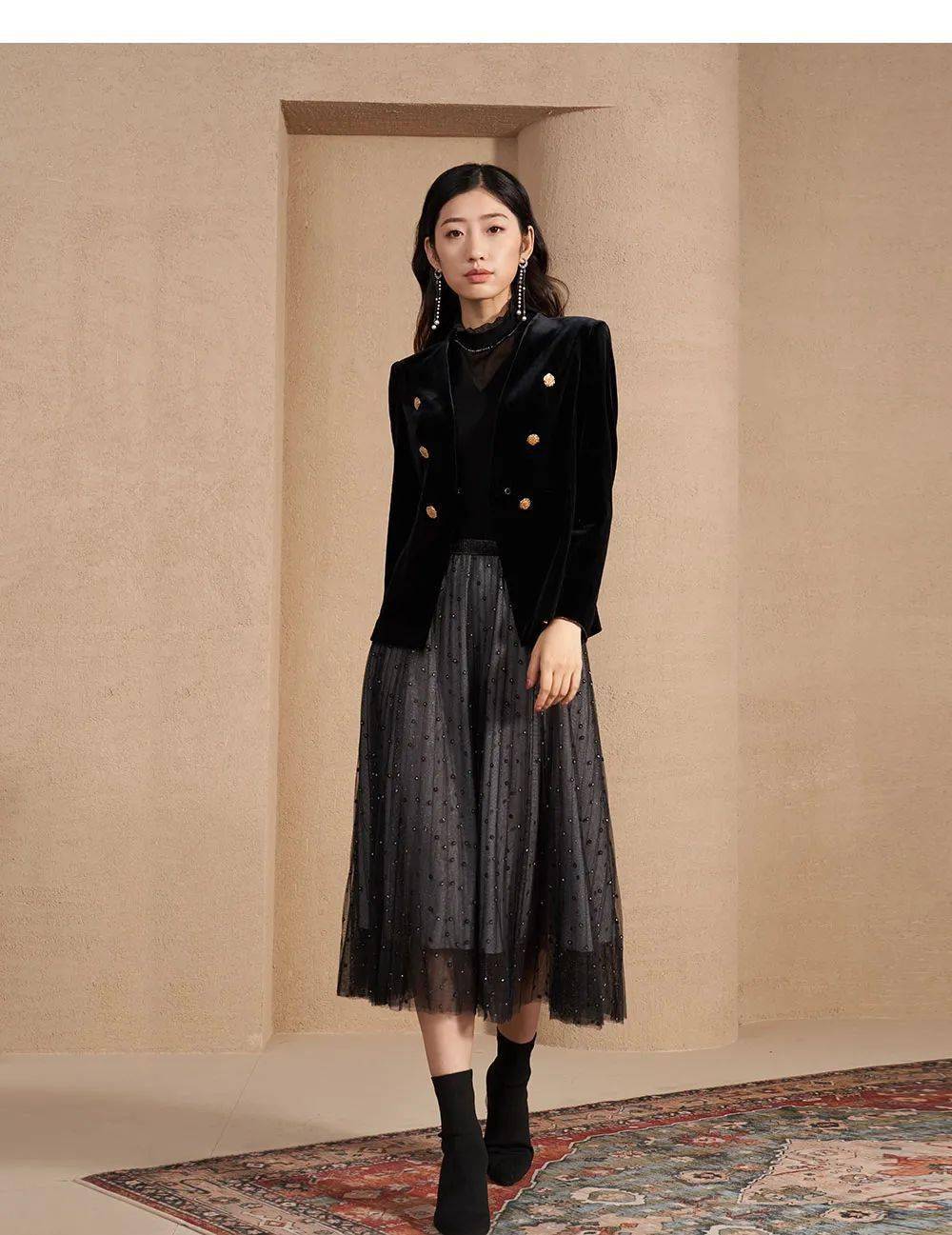 地址:安徽金商都三楼 圣可尼女装