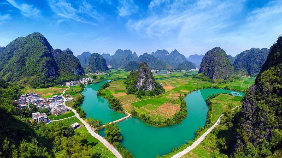 就地过年游河池生态美景探少数民族风情品长寿养生美食