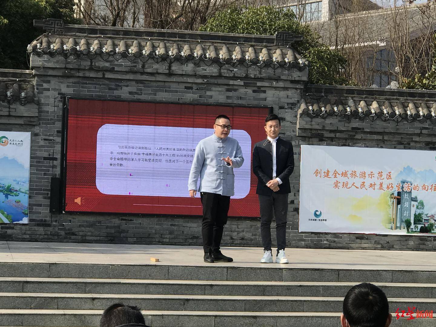 像讲段子一样宣传中心工作广电名嘴下基层宣讲党的创新理论