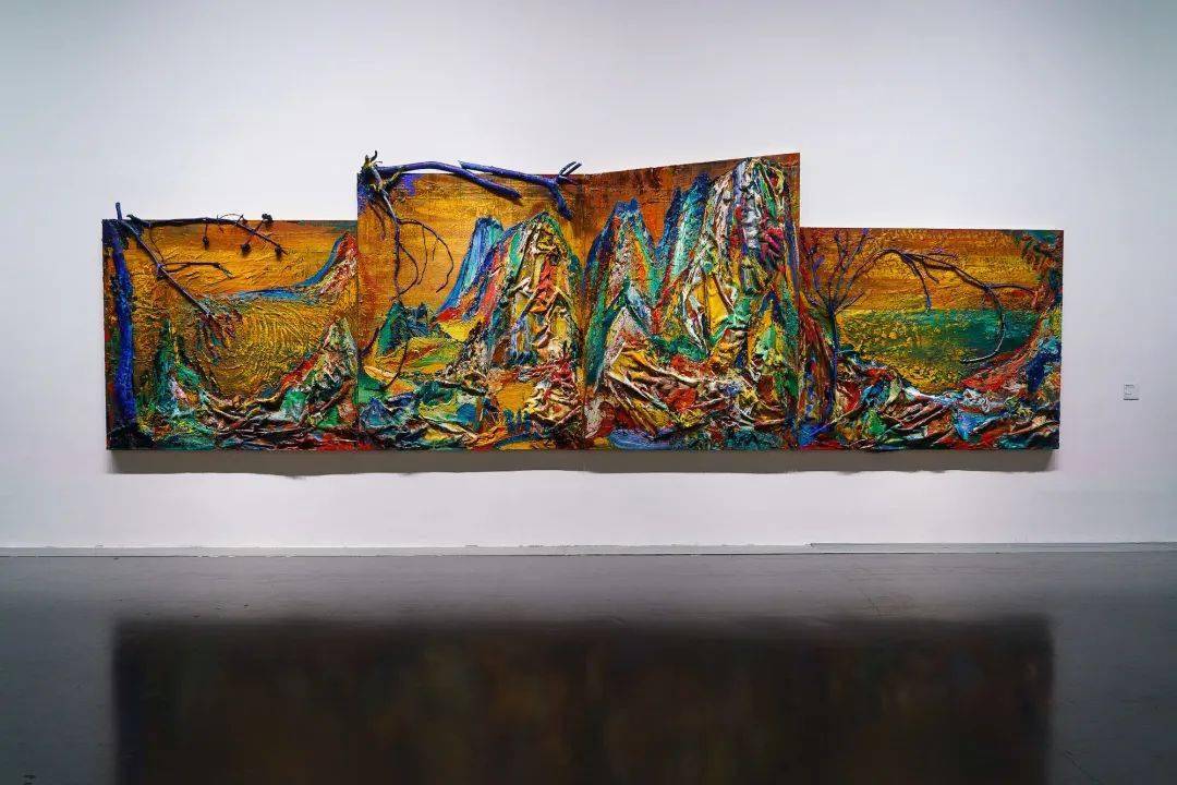 龙美术馆尹朝阳浩瀚史正在热展