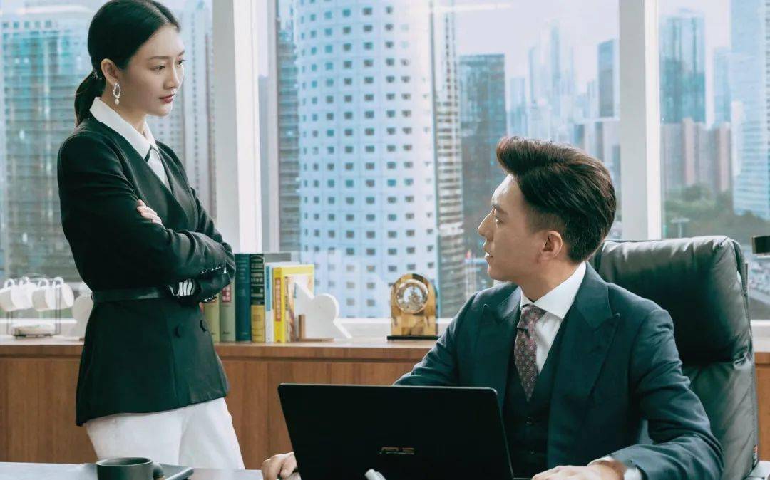 怎么样才能当上律师 11563a720ef841b2bc2592b85f7eba2d.jpeg