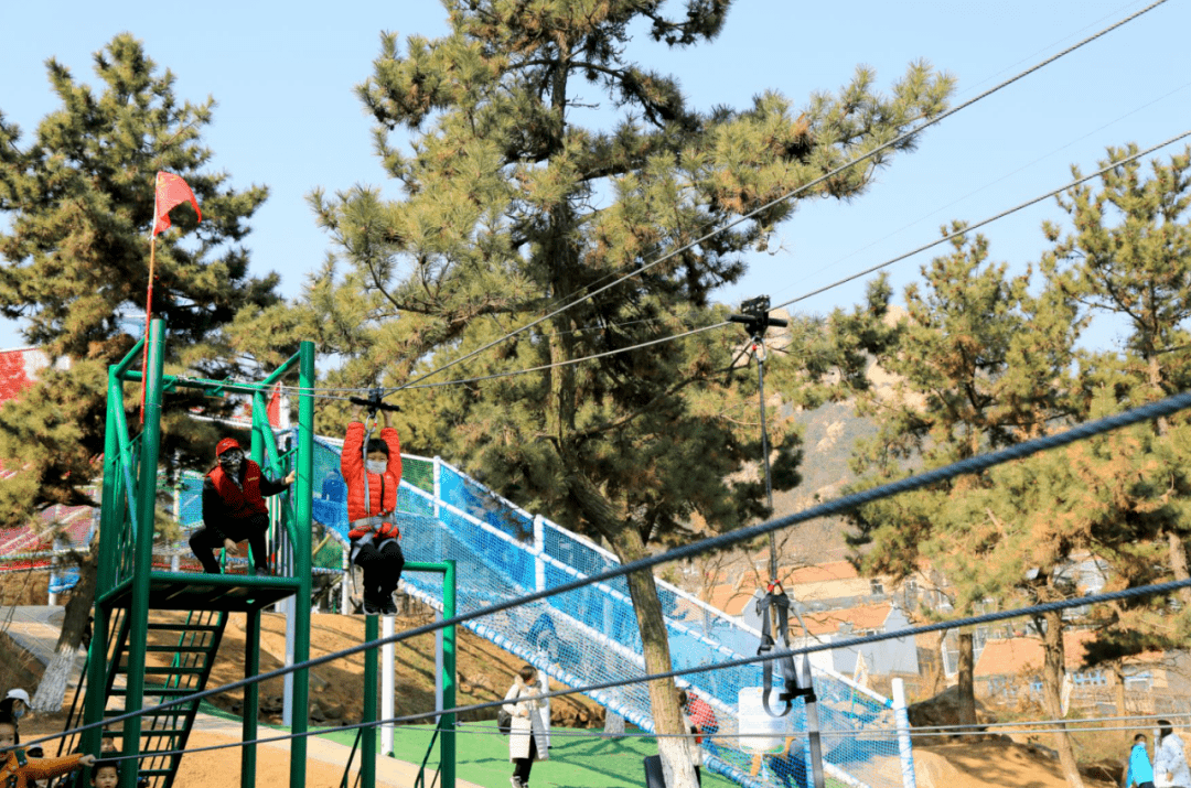 运动主题乐园——柒彩欢乐谷是以"强体魄,练胆量,学知识,长阅历"为