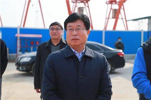 徐延杰看望慰问外地留叶坚守岗位工人_叶县