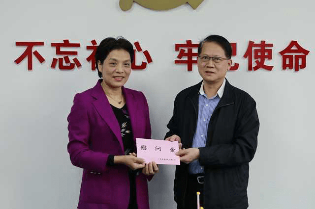 厅党组成员,副厅长胡海运走访慰问首届广东最美退役军人唐迎红