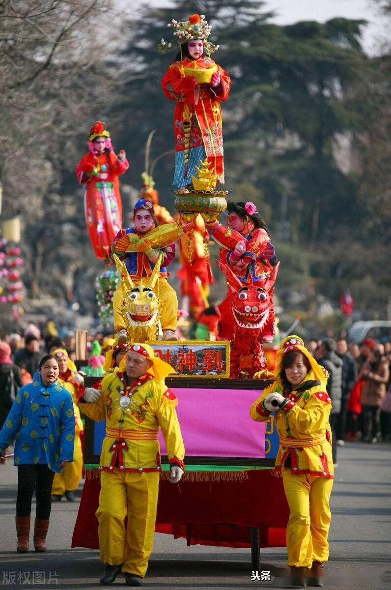 活的民俗文化博物馆太行山下灵寿古镇的狂欢游行有多热闹