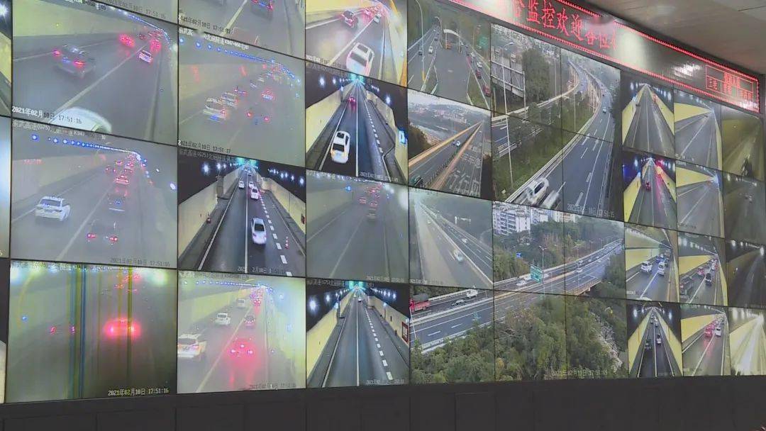 渝合段实时监控显示,该路段车流量呈上升趋势,隧道,立交等重要路段