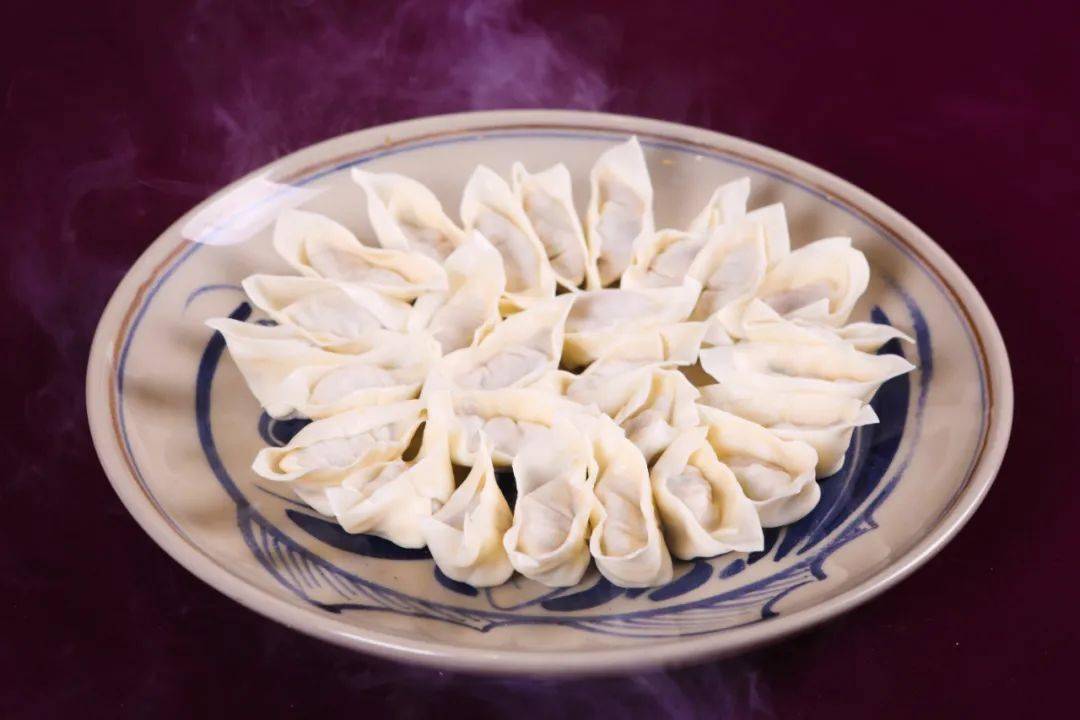 博山水饺二是炝锅,烩.烩菜要想吃出味道来,离不开水发笋干.