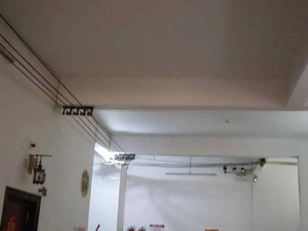 7,名称:李烈出租屋地址:陆丰市碣石镇海印新区隐患问题1,电动车车库未