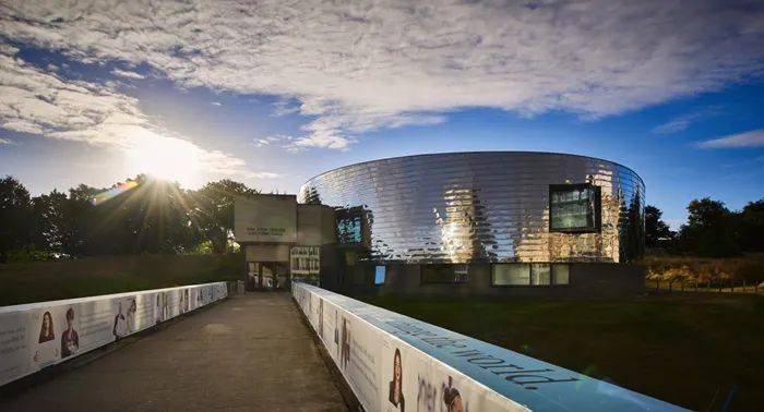 埃塞克斯大学这个热门学院适合你!