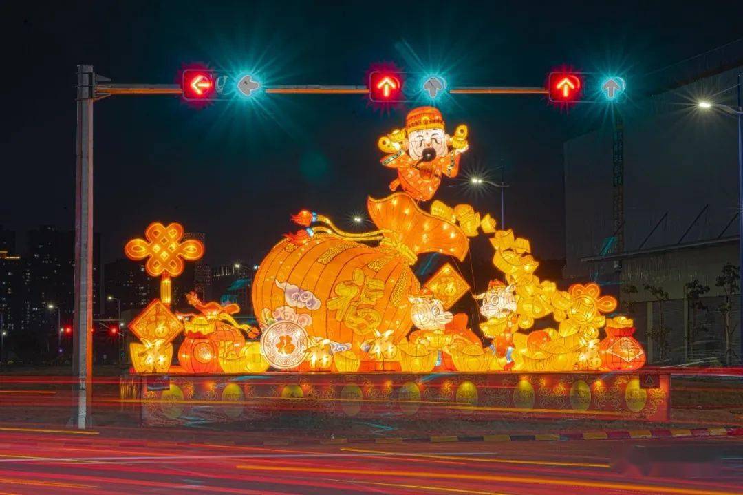辛丑牛年乐从春节装饰添喜庆