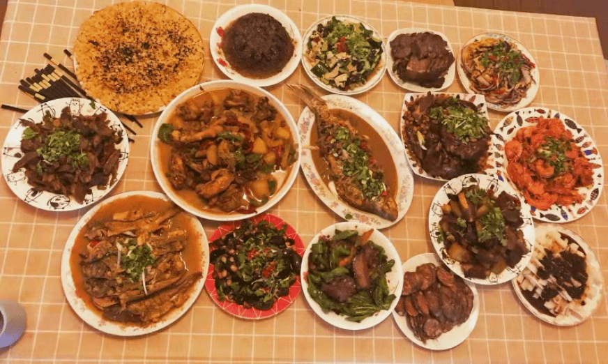 上大学生61人物年夜饭没你我不吃秀秀家乡特色菜