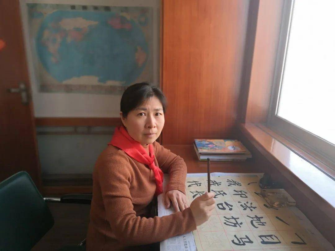 杨惠萍蚌埠市戴湖小学六(1)中队辅导员通过对《意见》的学习,使我感受