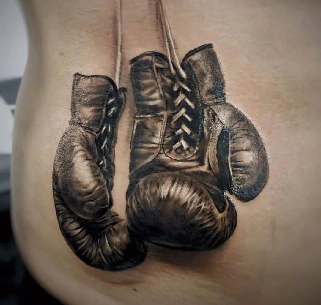 重拳出击拳击风格纹身