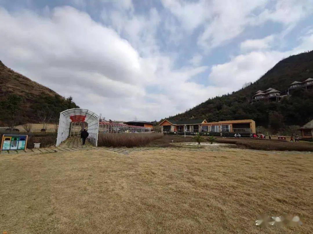 年初三我们去了七眼桥镇的米粒儿亲子农庄