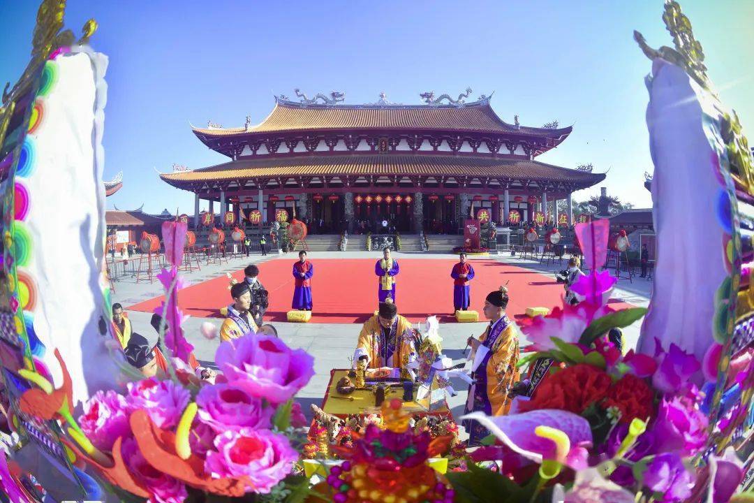 两岸云祈福湄洲岛辛丑年新春祈年典礼举行气势恢宏