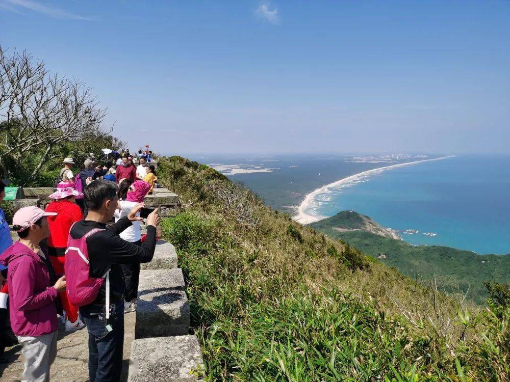 大年初三铜鼓岭登高览景情人节里寻浪漫