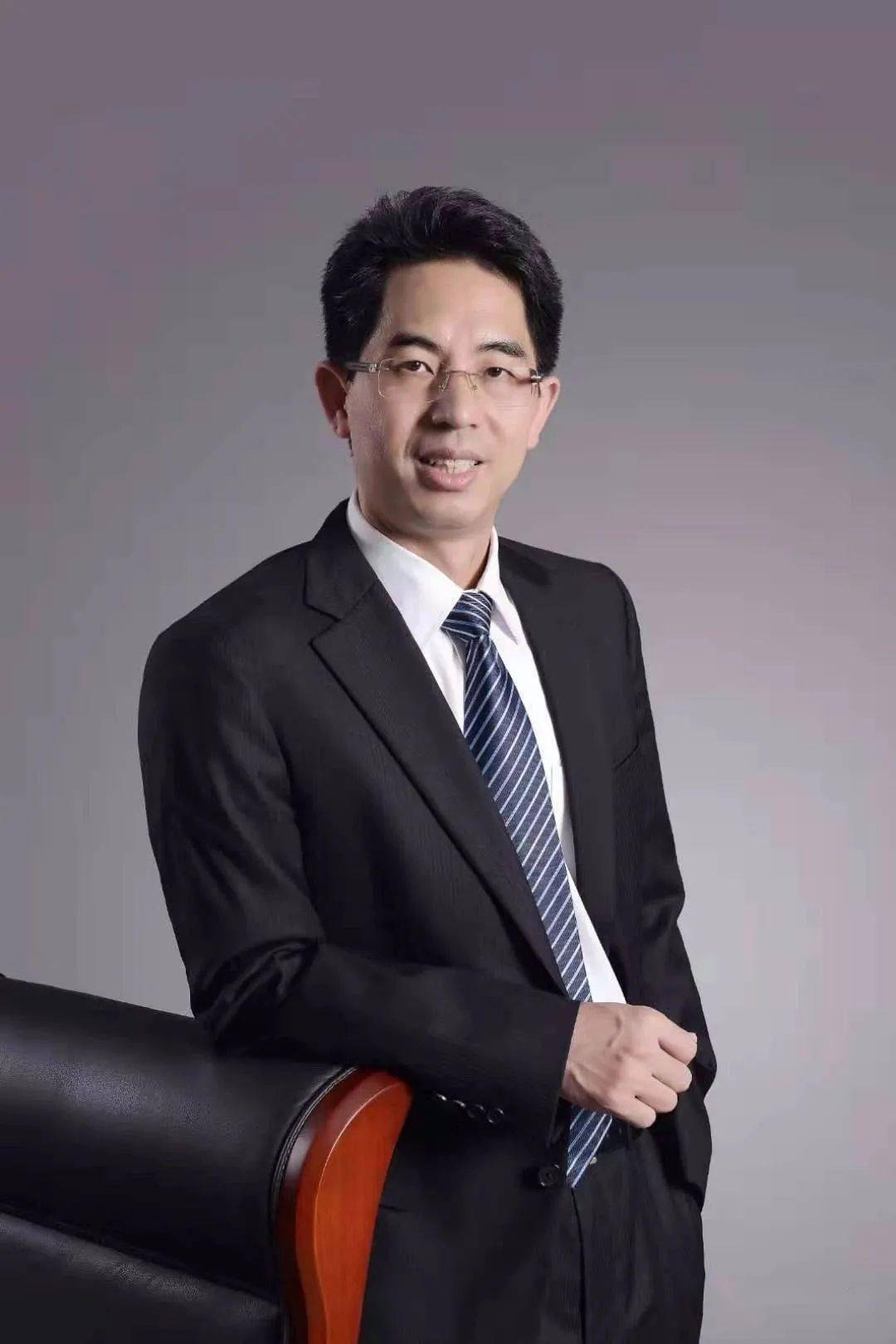 深圳高新投刘苏华扬帆行致远携手谱新篇