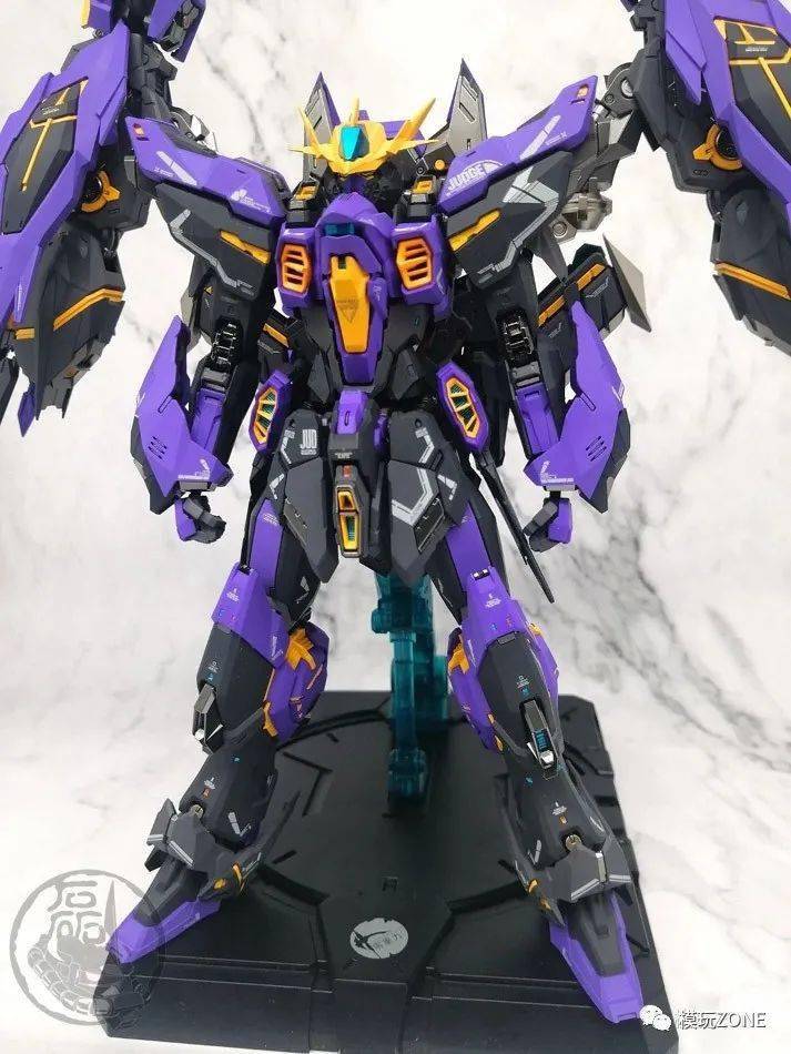 模玩分享喷涂范例国模零重力审判喷涂制作成品