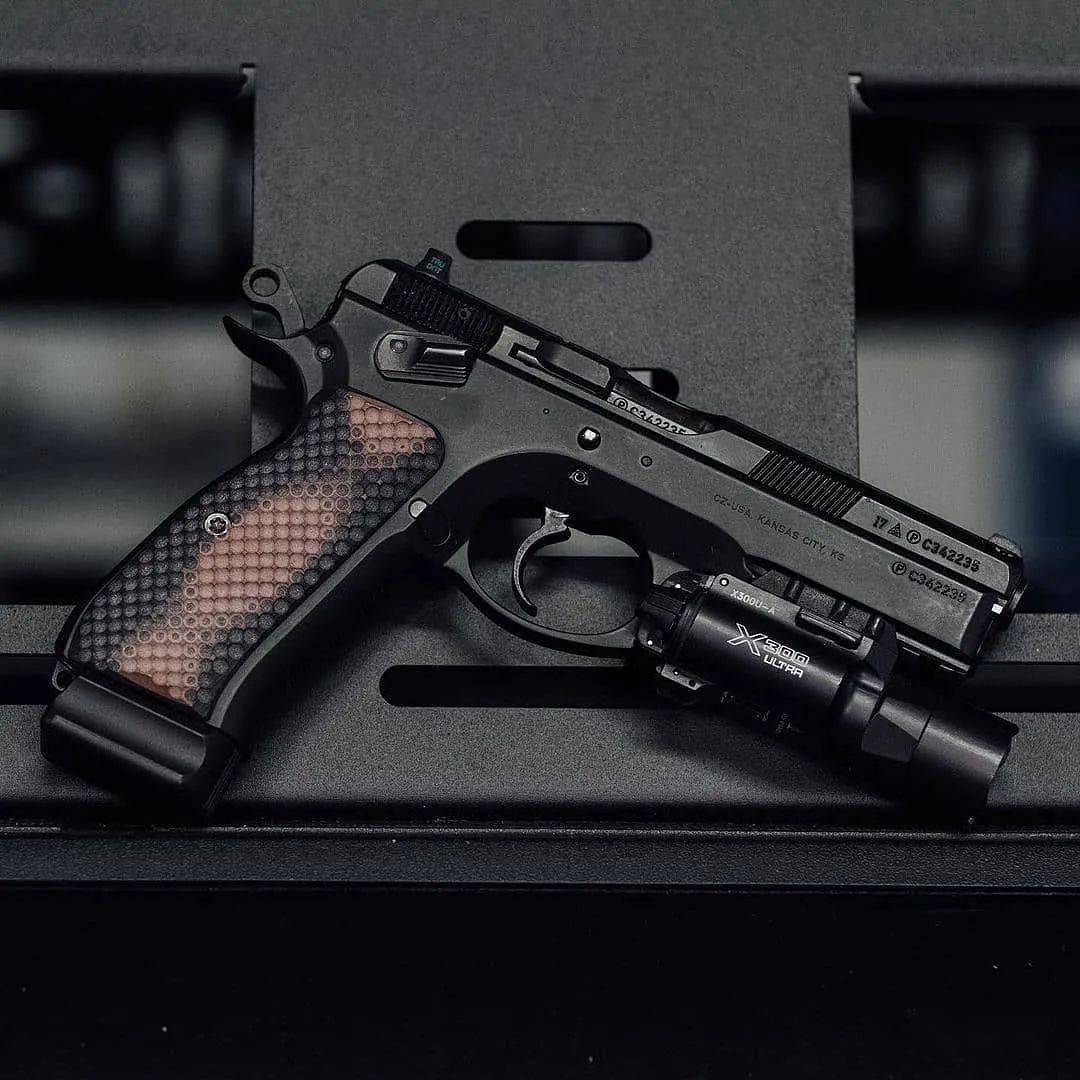 【一枝独秀】捷克cz家出的手枪美图欣赏_视频