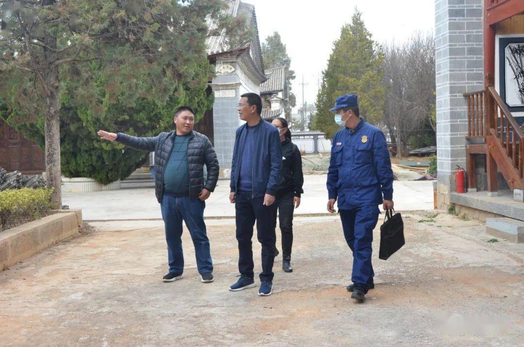 期间,检查组深入新华村,新华银器小镇,新华古戏台,李宗黄故居,文庙