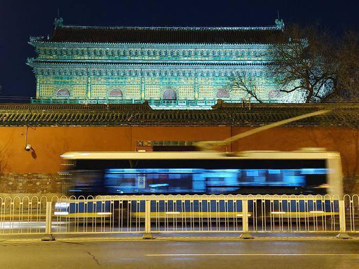 ������Ϸ��˫��Ӯ�콢iQOO 7�������