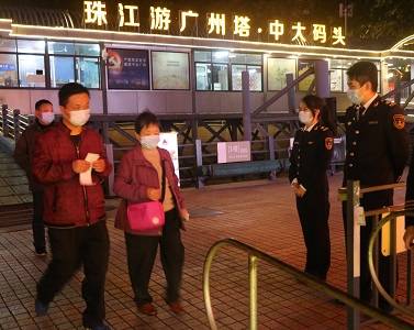 春节期间海事部门为珠江日夜游21万旅客安全出行保驾护航
