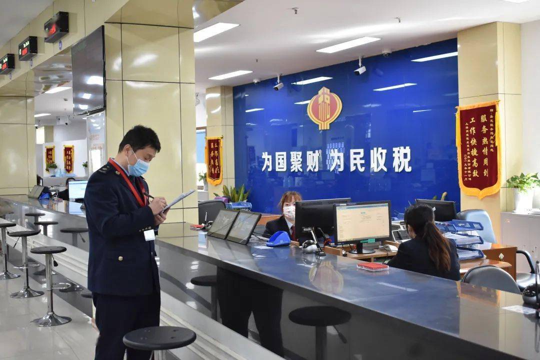 爱申活暖新春牛年开工第一天上海税务准备好了