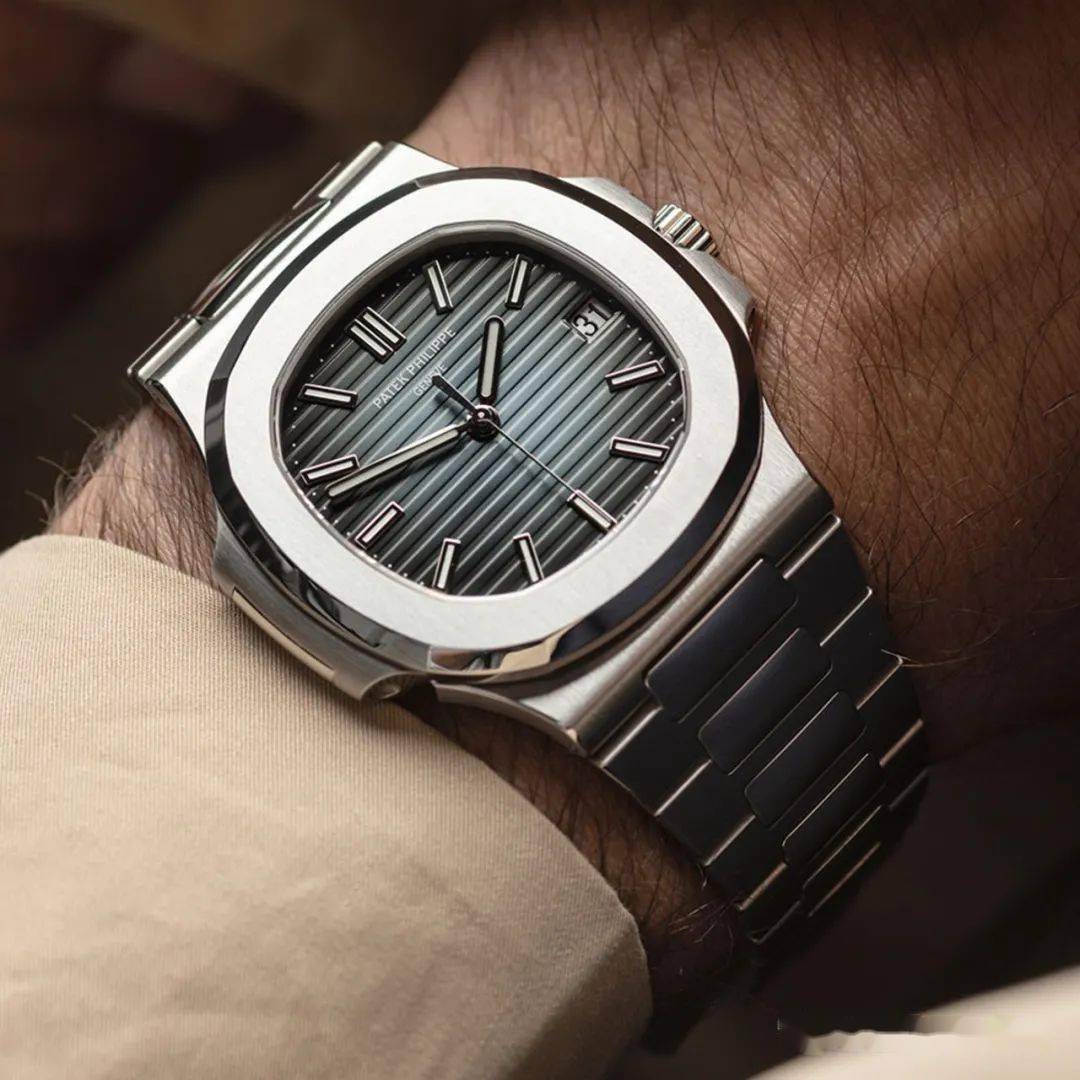 �ٴ�����������ͣ��,������ͺš������Ƴ�