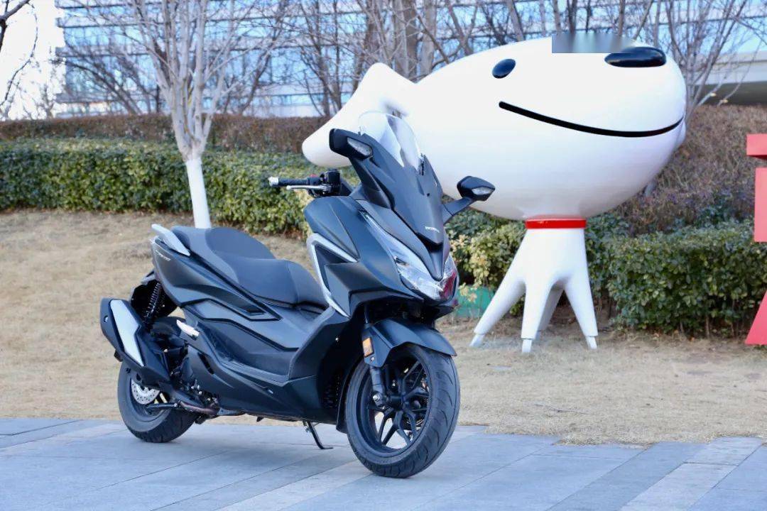 中排车型丨实驾测试5万能买的进口hondanss350踏板是什么体验