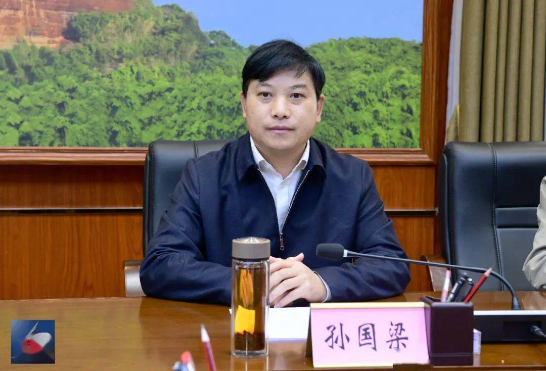 节后上班第一天博白召开县四家班子领导会议强调