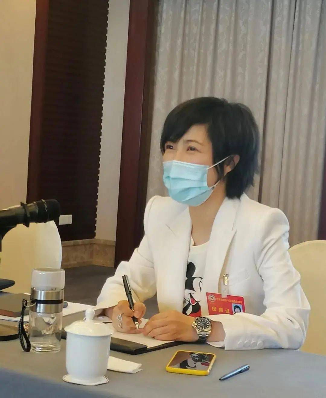 两会她声音02听她说出新期待与很多人息息相关