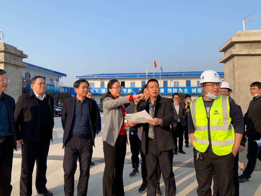 韦凤云到公司桂林医学院附属医院整体搬迁项目1#医疗综合楼项目调研