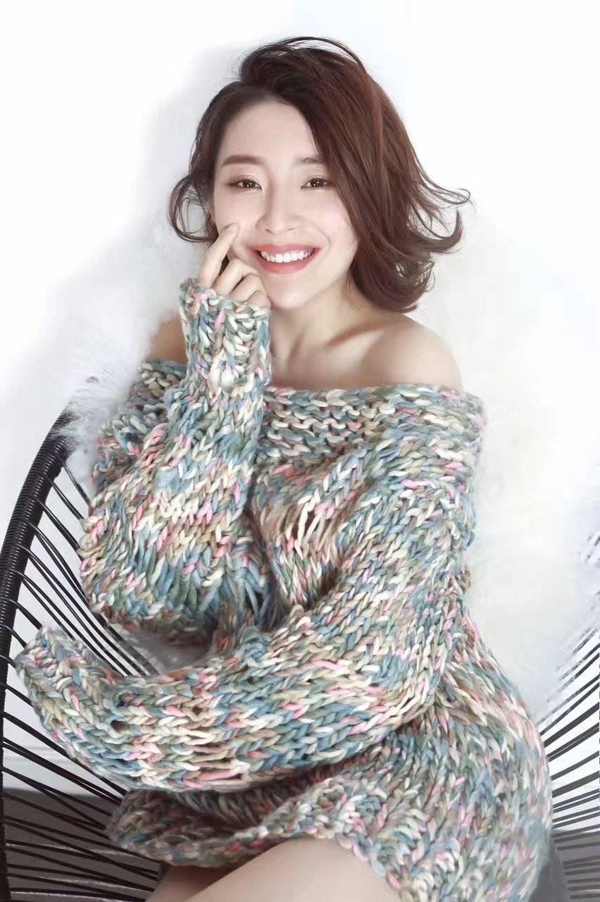 四川谐剧女演员吴丹参演央视《金牌喜剧班》 获陈佩斯郭德纲等点赞