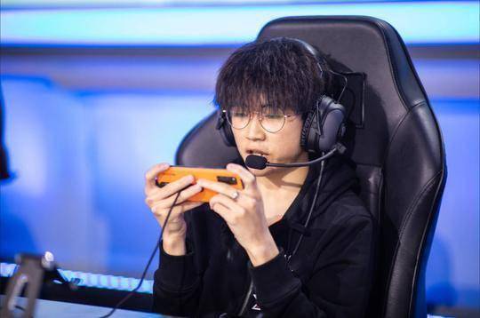 kpl转会期截止久诚发17字思考遍地开花之下略显落寞