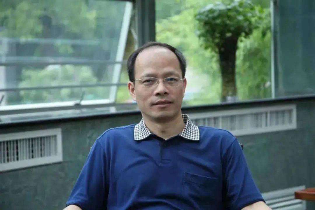 周晓阳苏州工业园区星海实验中学校长征途漫漫 惟有奋斗新征程的星辰