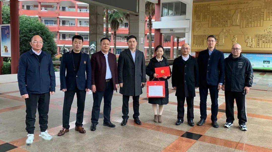 苍南再出牛人他当选珠海市温州商会会长