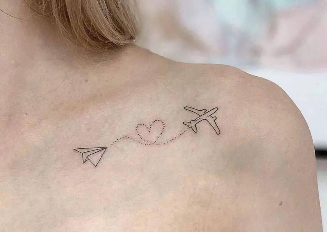 小飞机纹身图案意义图片