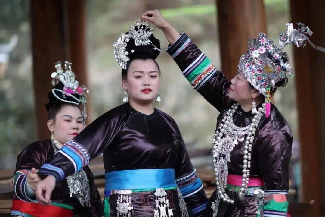 传承侗族传统文化榕江群众唱侗戏过大年