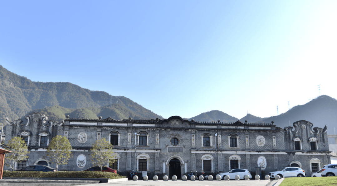 闽,浙,粤等地的学子闻讯赶来……浙江大学龙泉分校旧址是浙江大学和