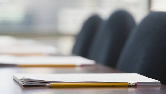 实控人被刑拘近1个月才披露 ST藏格是否存在