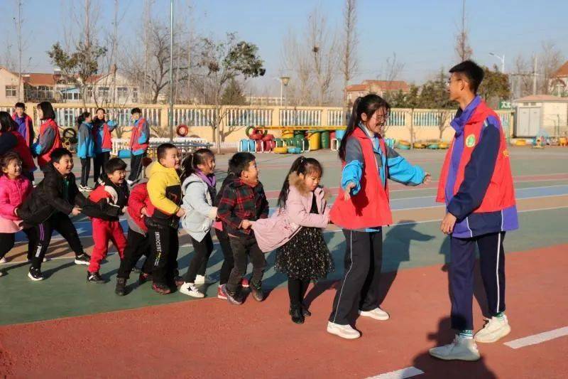 生涯探索即墨五中点亮心灯铺就道路