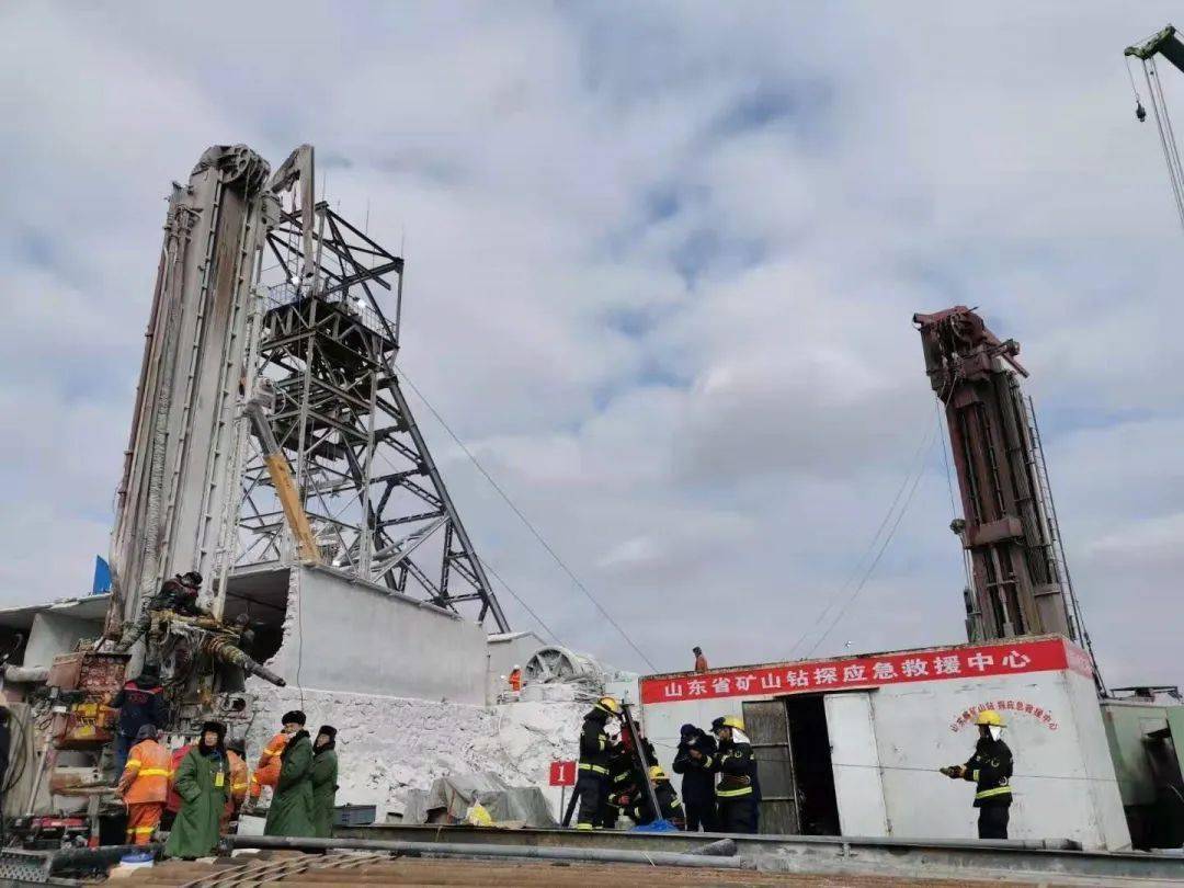 查询死亡人口_中国死亡人口折线图(3)